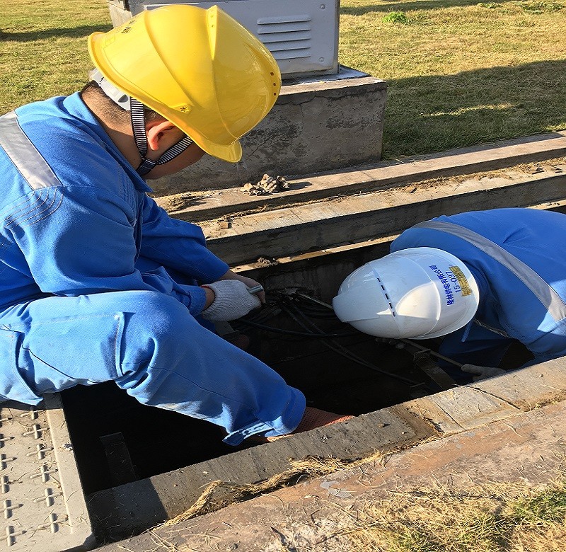 南方電網(wǎng)供電局開(kāi)展防潮專(zhuān)項檢查保電網(wǎng)安全