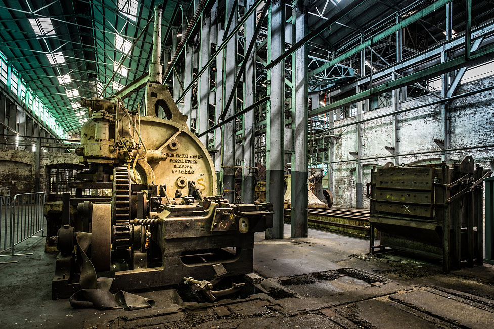 工業(yè)防爆除濕機在最?lèi)毫拥沫h(huán)境中的運用