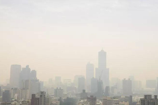 秋高氣燥，警惕“三手煙”！空氣凈化除濕機