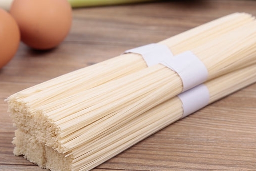 手工面的干燥，使用高溫烘干除濕機