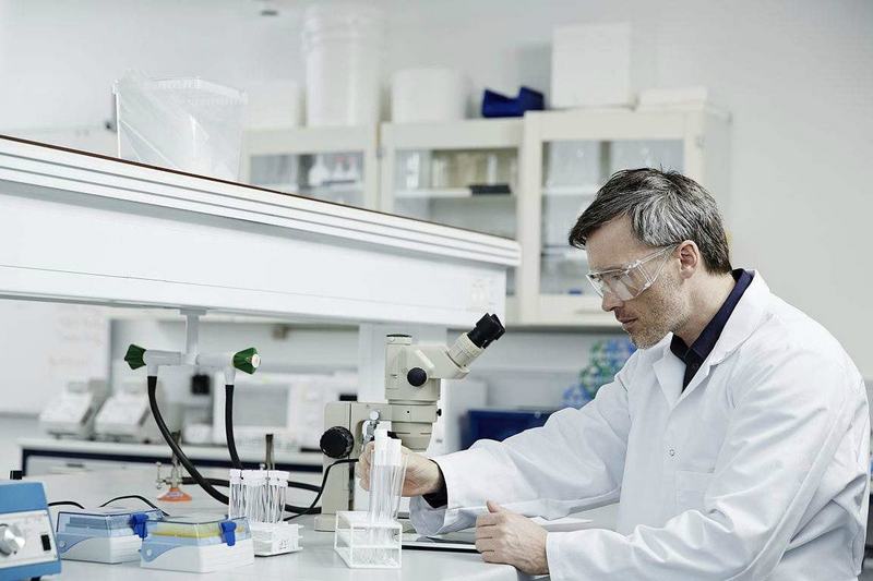 實(shí)驗室控制空氣濕度很重要